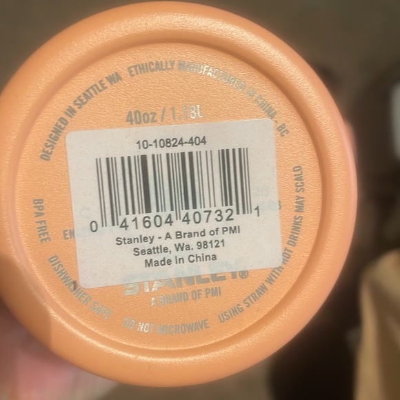 Stanley Flowstate Quencher Tumbler 40 oz Melon Handle Cup - Picture 6 of 6